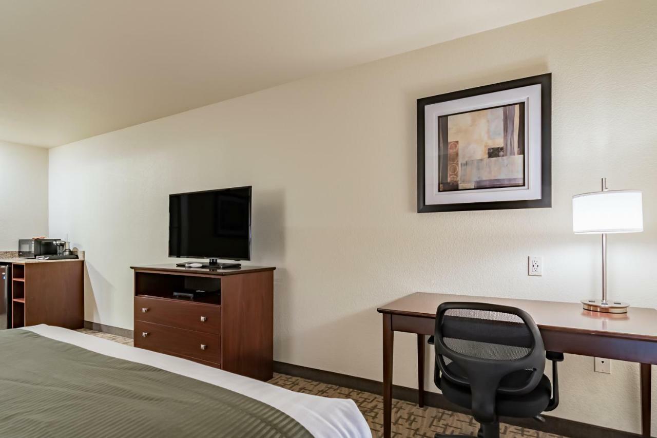 Cobblestone Inn & Suites - Lamoni Екстериор снимка